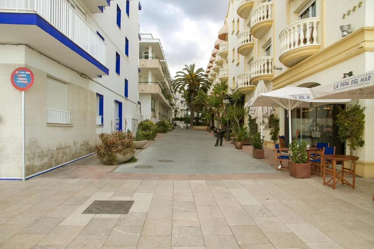 Apartamento Con Oficina Y Vistas Al Mar contacts