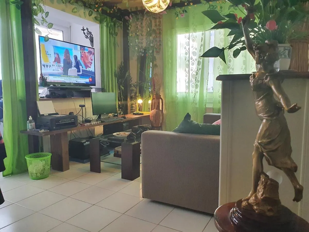 Apartamento Con Oficina Y Vistas Al Mar Sitges Spain